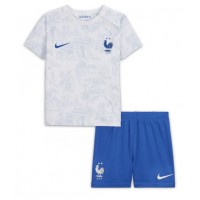 Echipament fotbal Franţa Tricou Deplasare Mondial 2022 pentru copii maneca scurta (+ Pantaloni scurti)